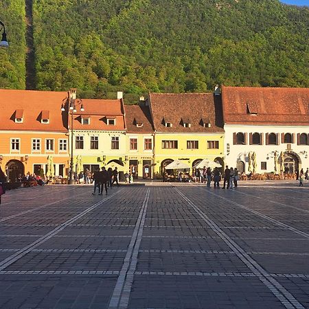 4 Rooms Piata Sfatului Brașov Exterior foto