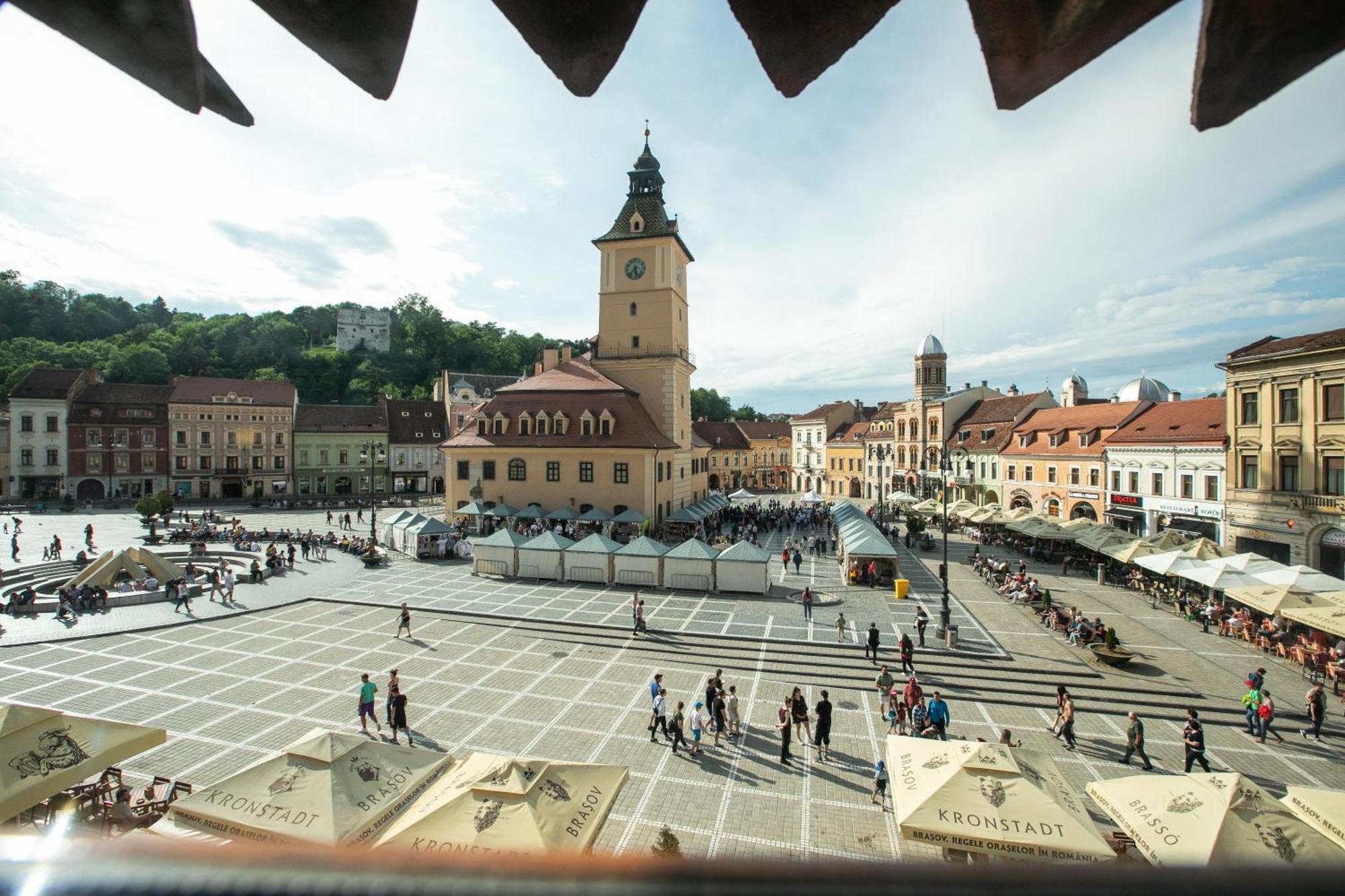 4 Rooms Piata Sfatului Brașov Exterior foto